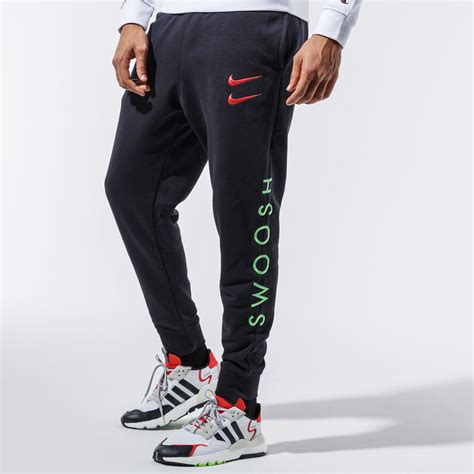 Nike Hosen. Nike DE